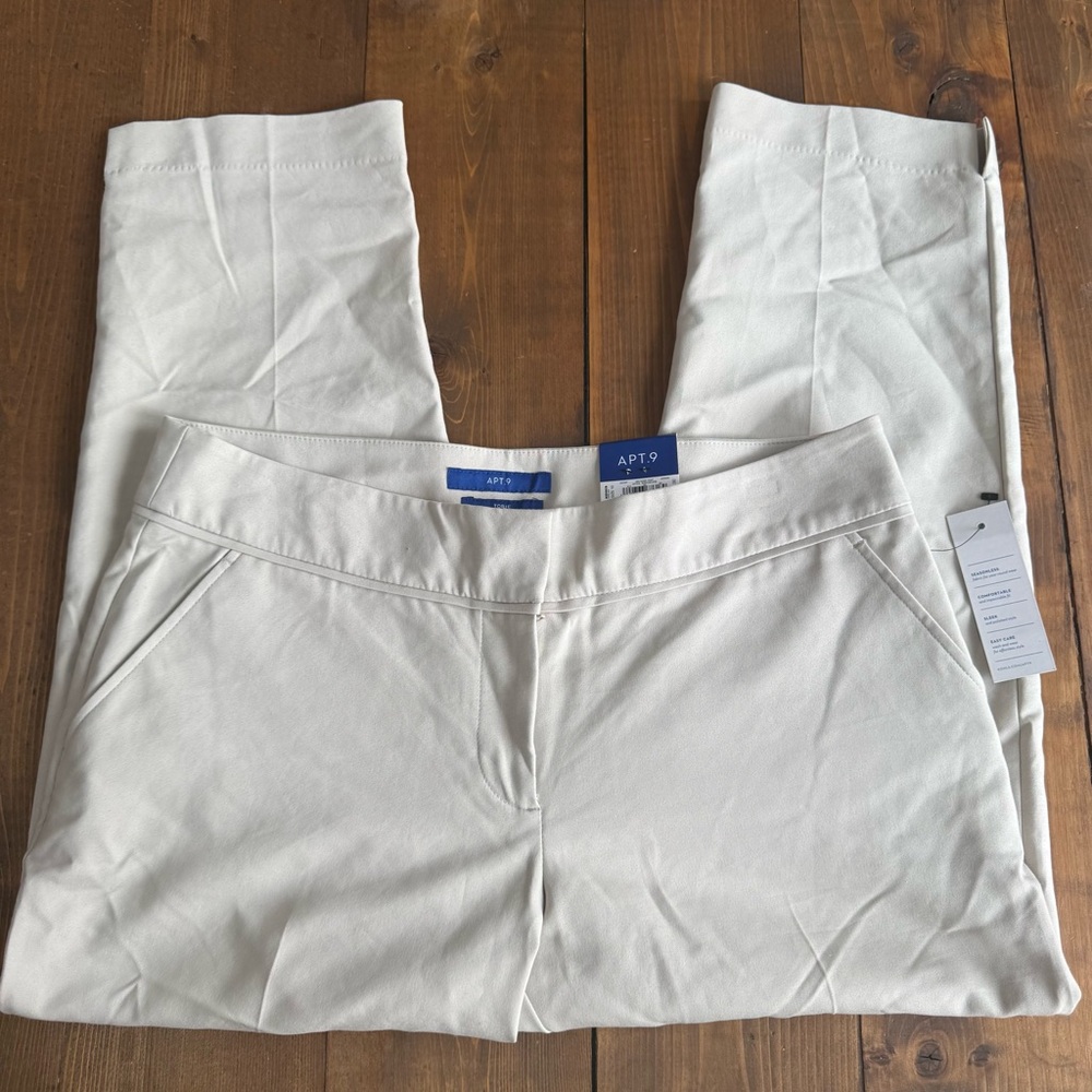 NWT Apt. 9 Torie Capri Cream Pants